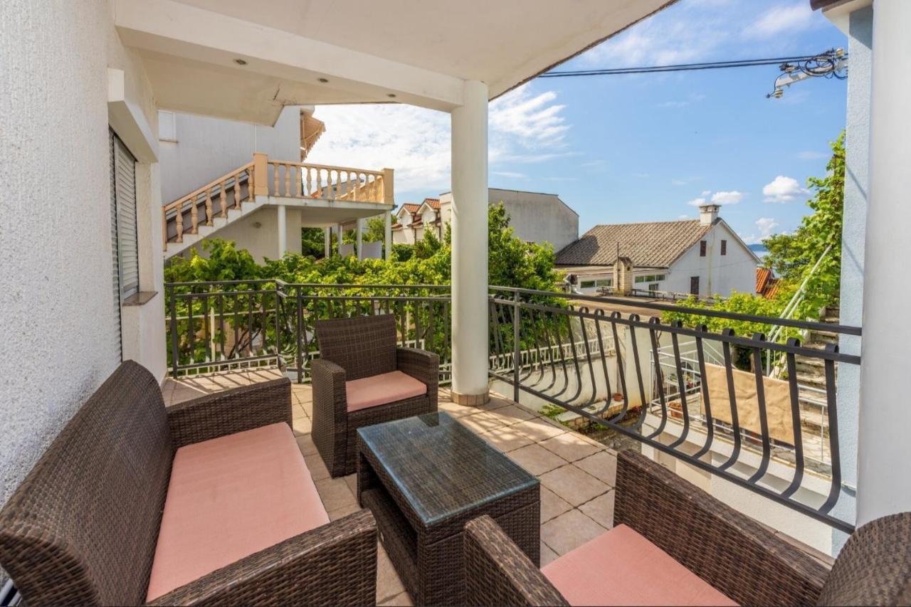 Apartments Lino Selce Exterior photo